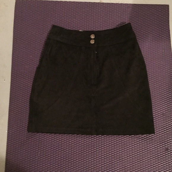 Black suede skirt - Picture 3 of 4