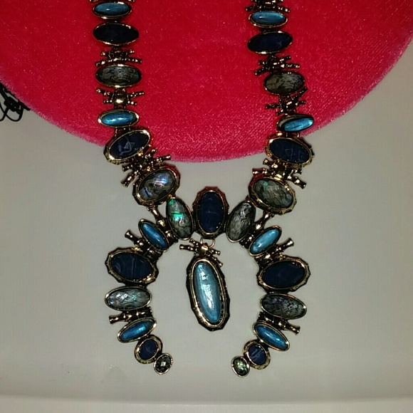 Necklace - Picture 2 of 3