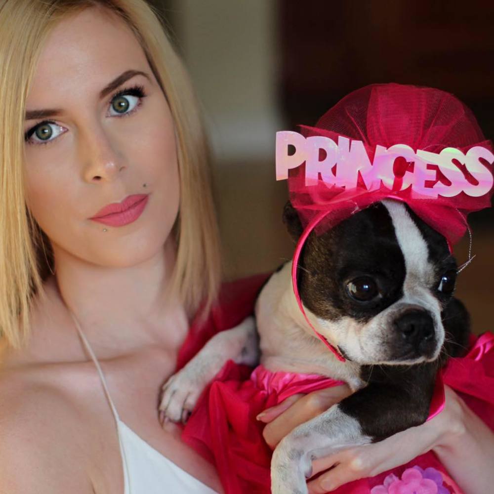 Meet your Posher, Nicole