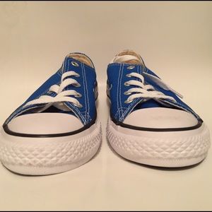 BRAND NEW Authentic Converse Taylor All Star