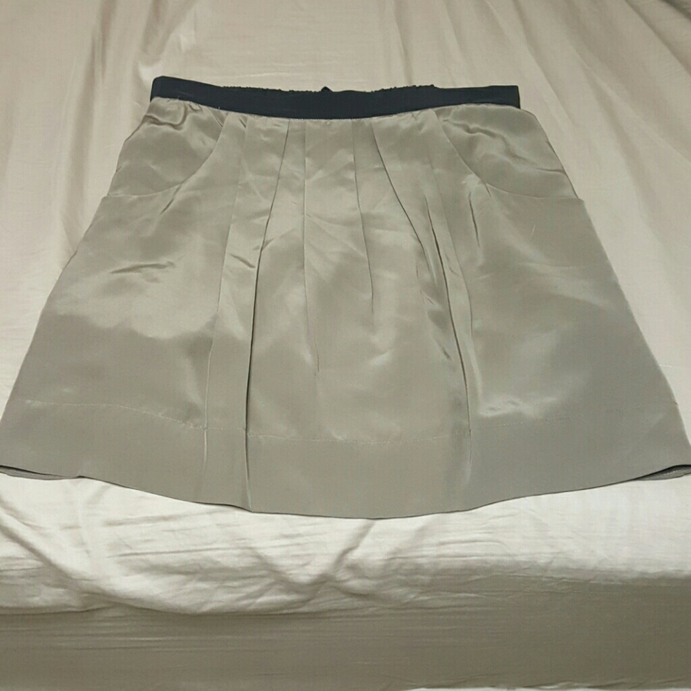 BCBG grey/taupe silk skirt