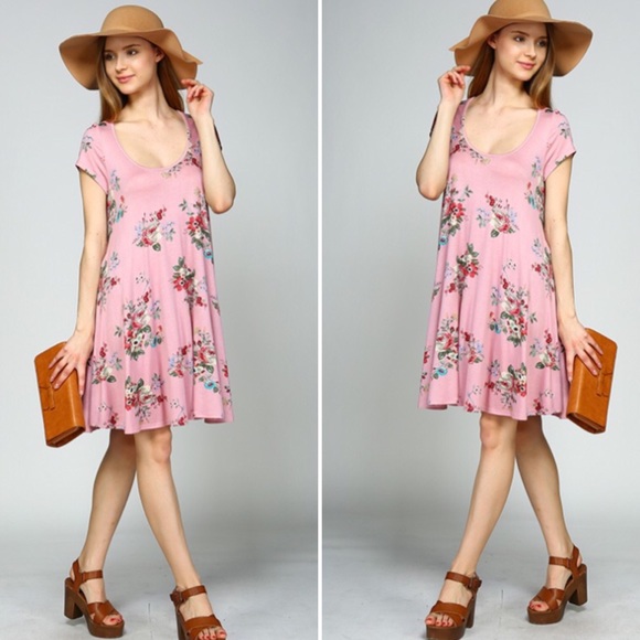 Flirty Blush floral dress - Picture 2 of 3