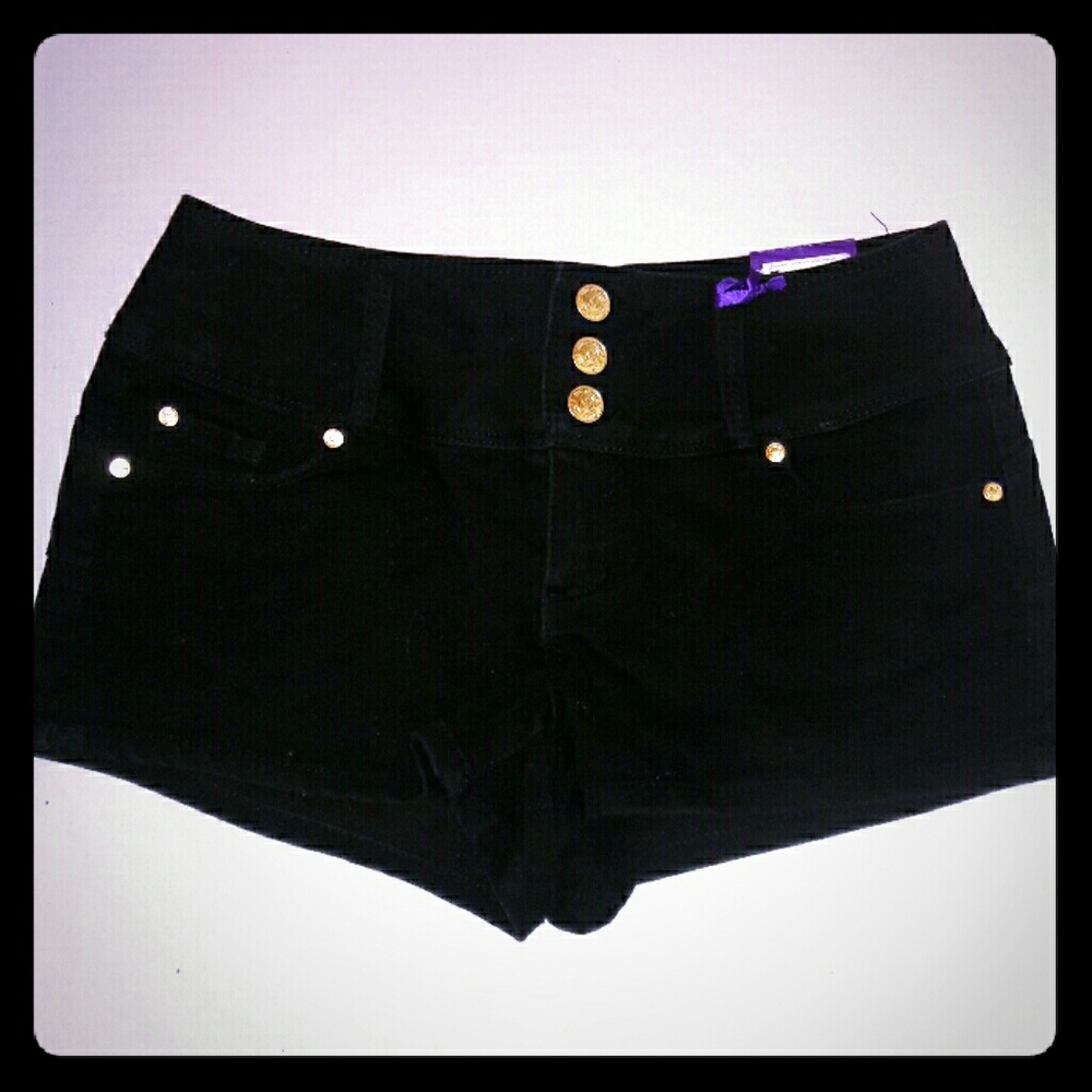 💥Mid-Rise Black Jean Shorts💥