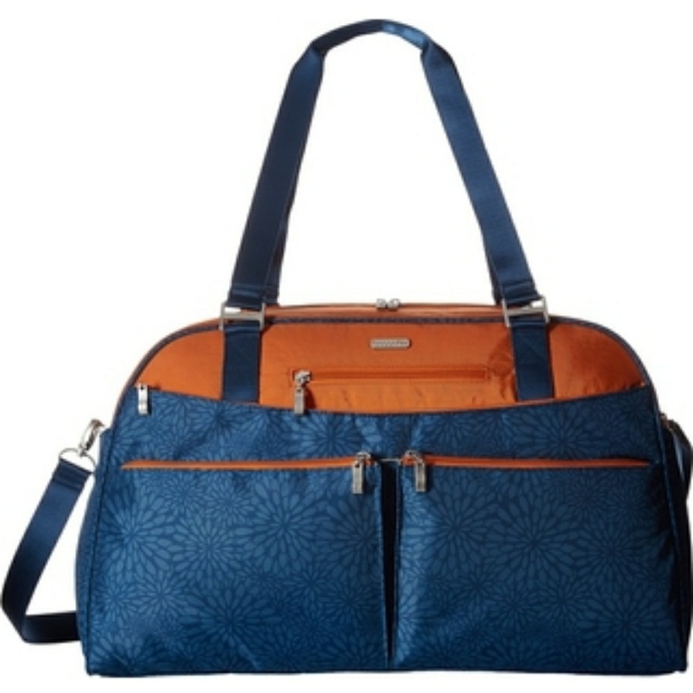 NWT Baggallini Weekender Bag