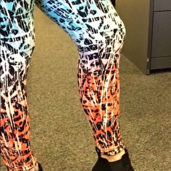 Woman's Leggings! - Picture 3 of 5
