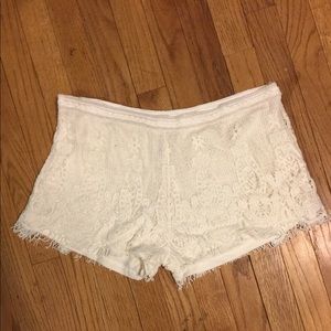 Super detailed crochet cream summer shorts