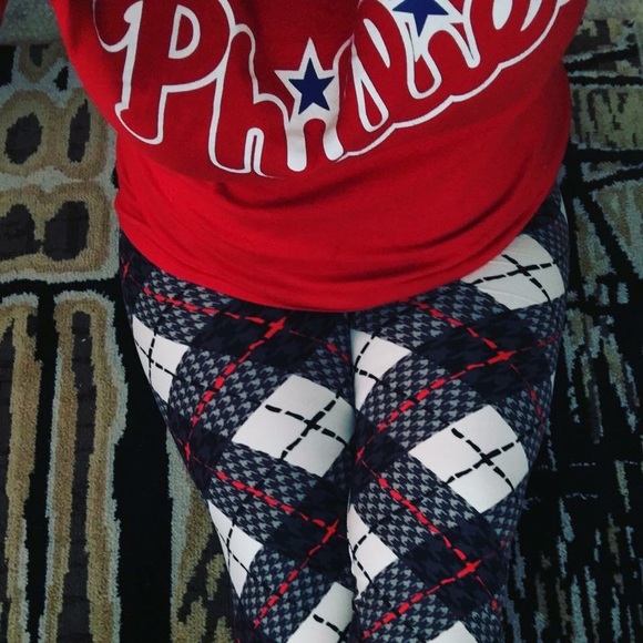 Woman's Leggings! - Picture 4 of 5