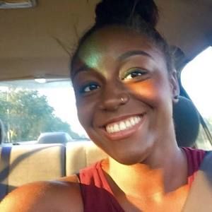 Meet your Posher, Tiffany