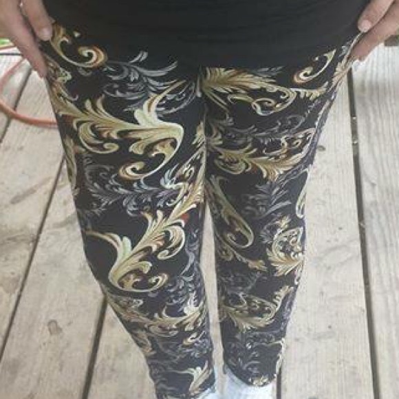 Woman's Leggings! - Picture 4 of 5