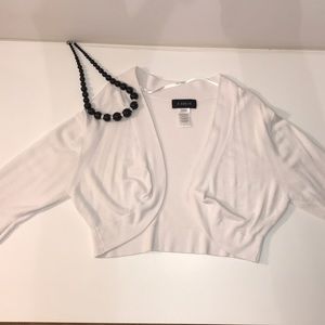 B Darlin white shrug, Size L