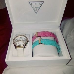 Women's guess watch