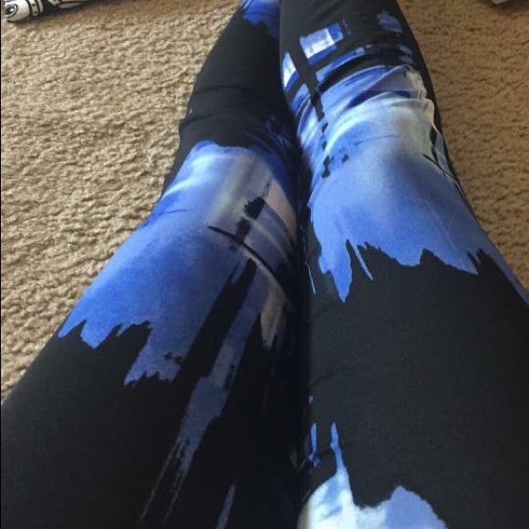 Woman's Active Wear! - Picture 3 of 4