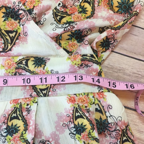 Last one! M-L Spring fling romper - Picture 5 of 6