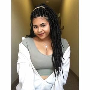 Meet your Posher, Andria