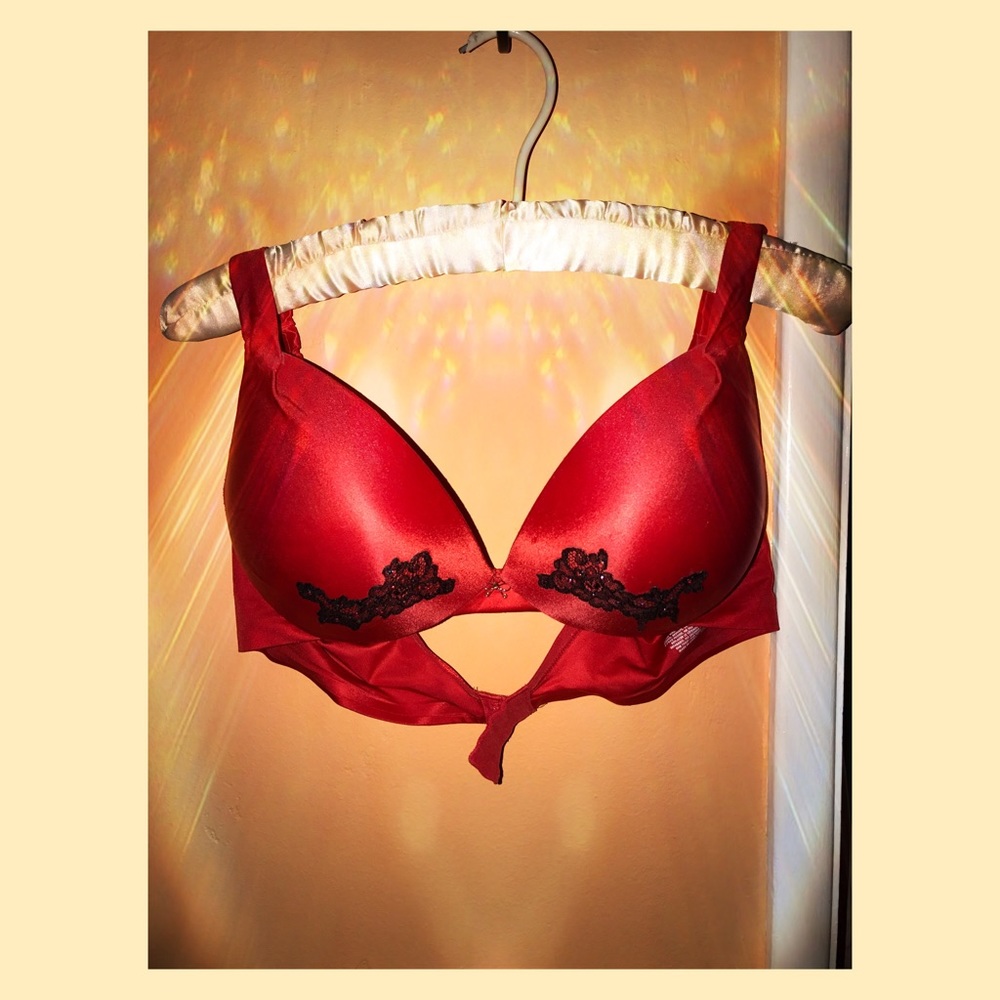 Victoria's Secret Red bra 38C
