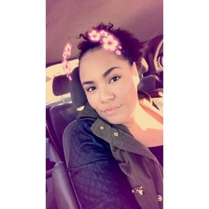 Meet your Posher, Mackenzie