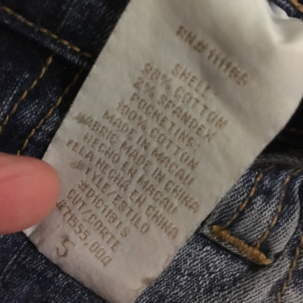 Size 5 baby phat capris. - Picture 6 of 8