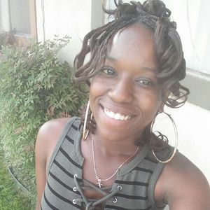 Meet your Posher, Caryn