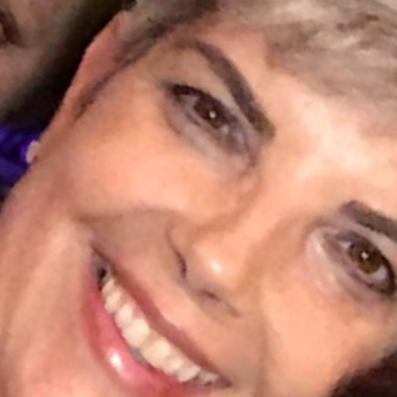 Meet your Posher, Sheeena - Picture 1 of 1