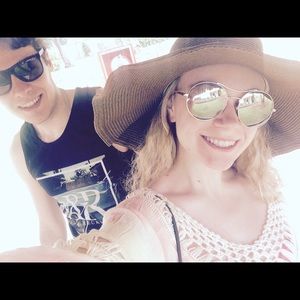 Meet your Posher, Vanessa