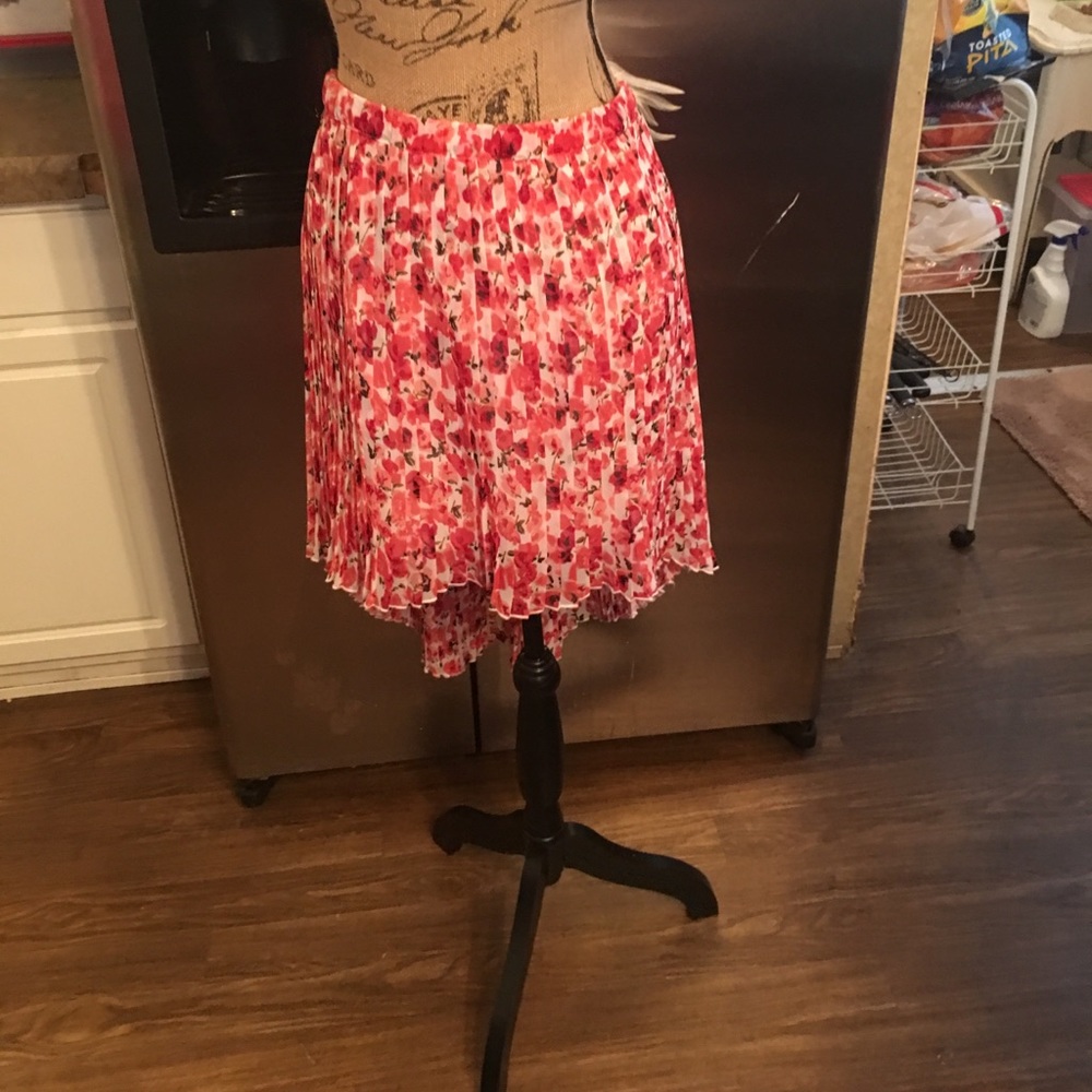 Floral skirt never worn