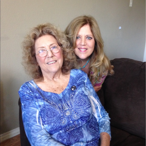 Meet your Posher, Linda - Picture 2 of 2