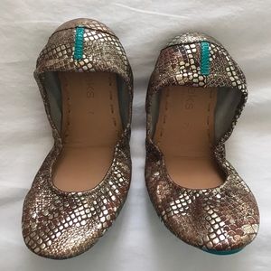 Never been worn Brown and gold Tieks