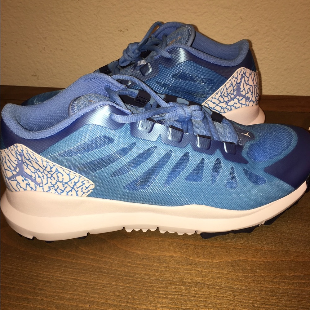 Nike air Jordan dominate unc blue golf sz 10.5