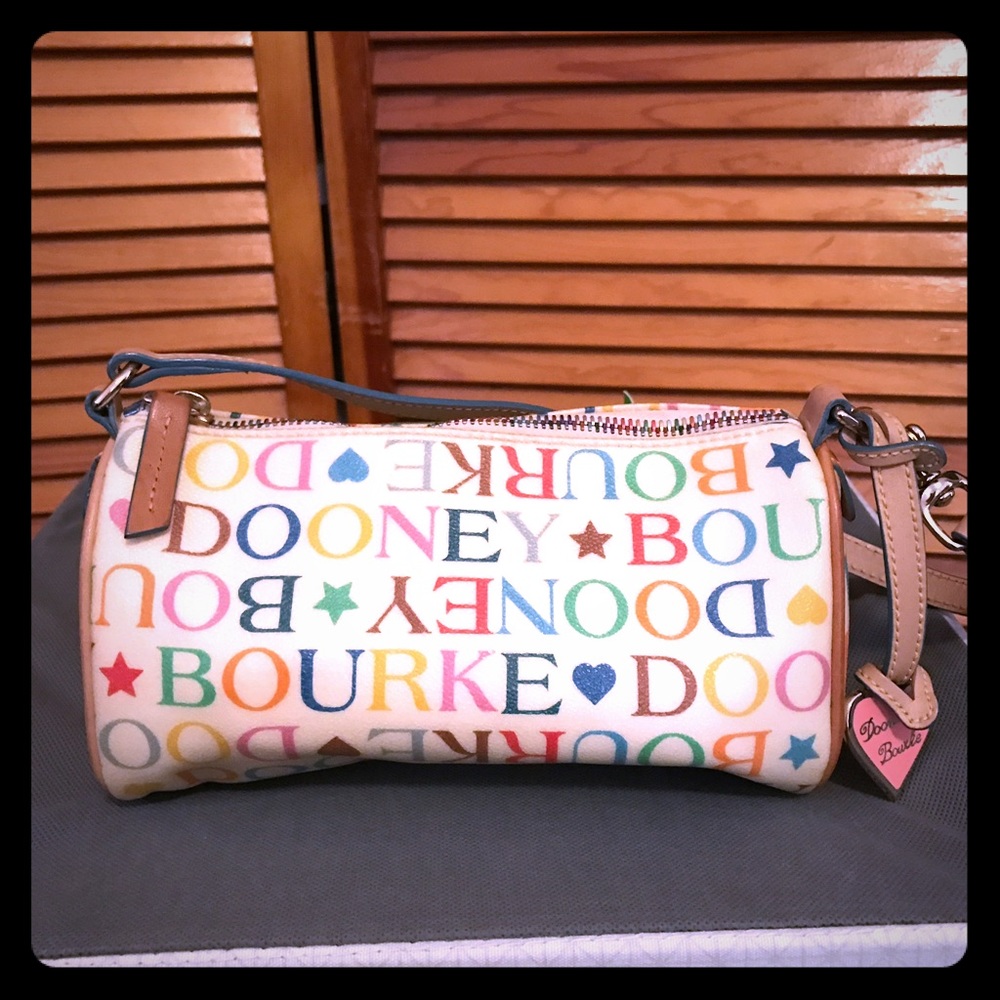 Dooney & Bourke purse