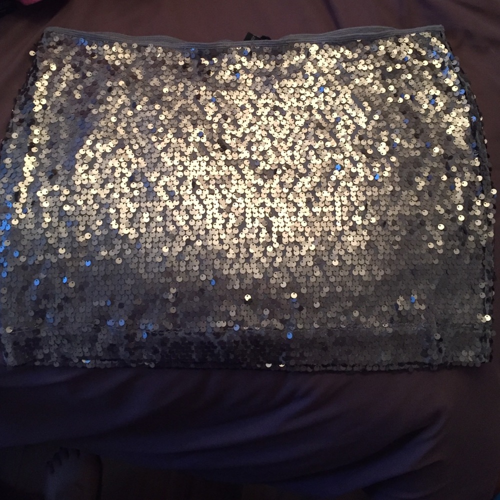 Sequence Express Skirt Size Large