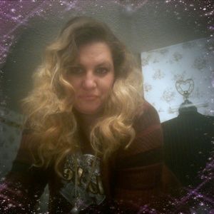 Meet your Posher, Christie lee