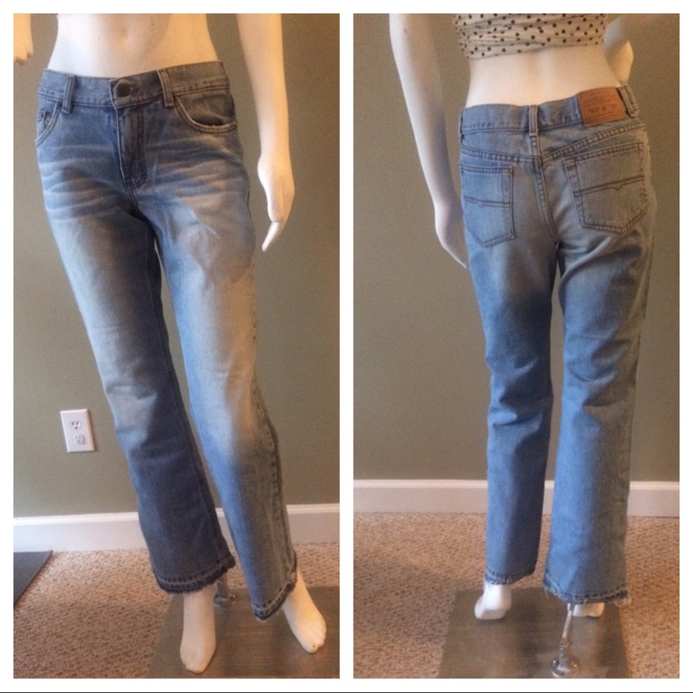 American Eagle Outfitters Fray Raw Hem Jeans Size 6