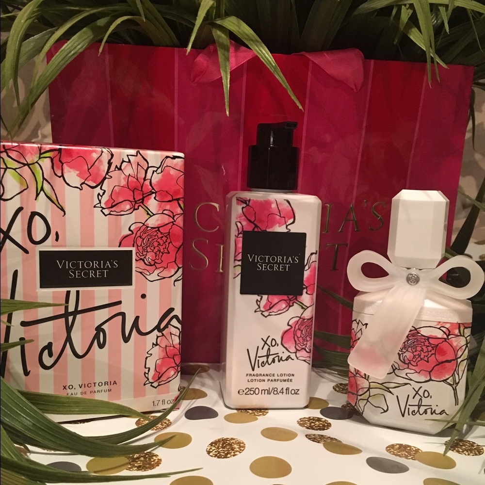 🎀Victoria's Secret Xo Perfume and Lotion🛍