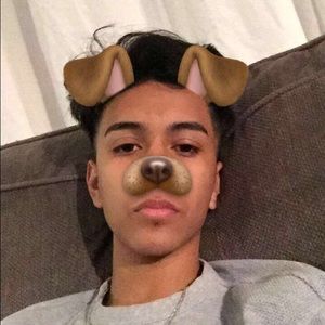 Meet your Posher, Efrain