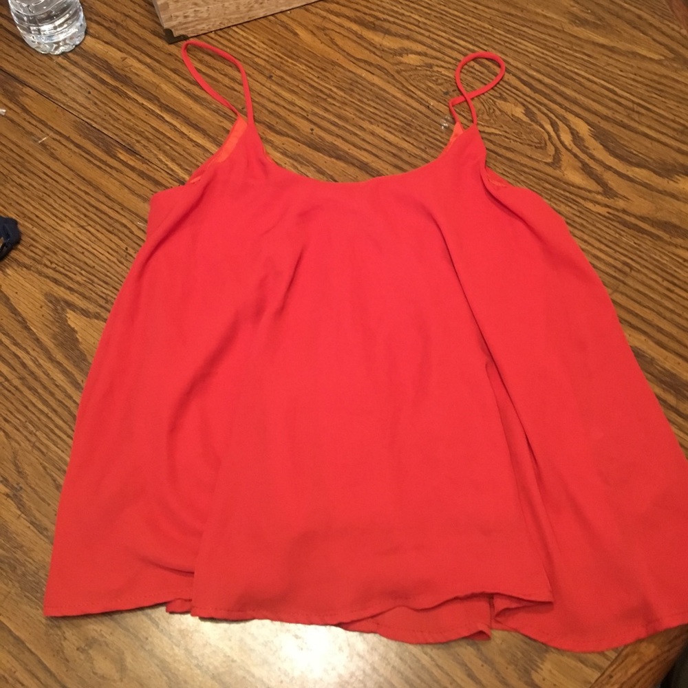 Flowy Tank Top - Picture 2 of 2