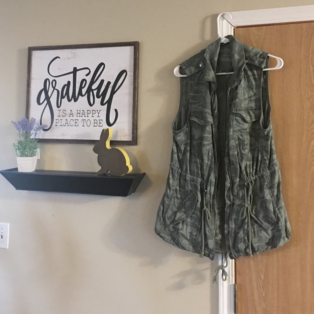 Maurices Plus Camo Anorak Vest