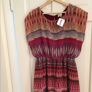 Cute short, summer dress with lining. Brand new.