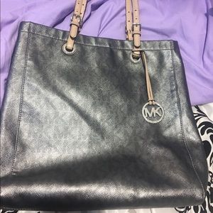 Michael kors shoulder bag