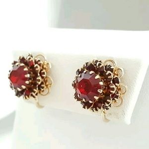 MIB Sarah Coventry Burgundy Clip Earrings