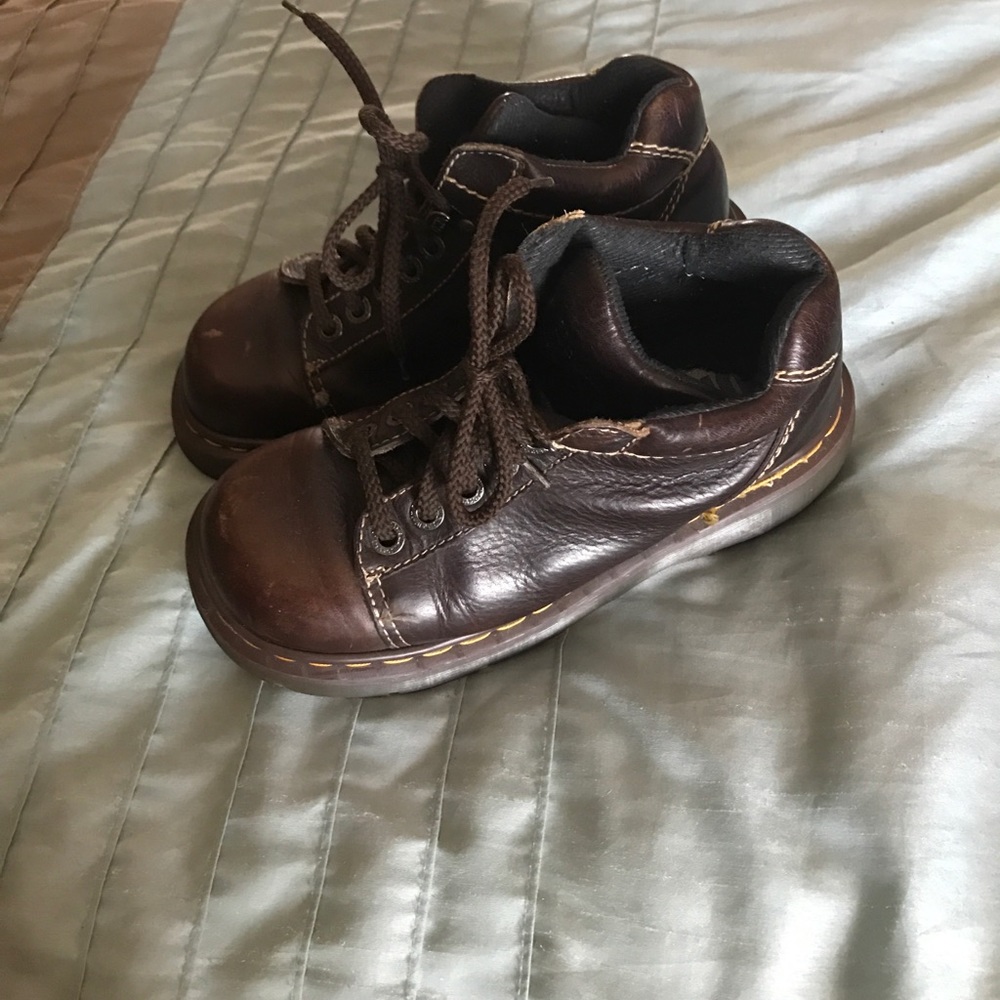 Dr martens boot. Brown. Excellent condition.