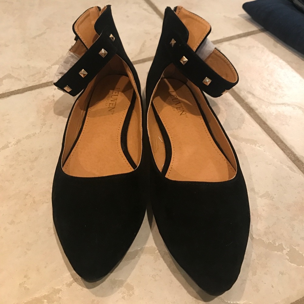 Black flats
