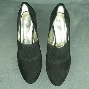 Black suede heel shoes shoes
