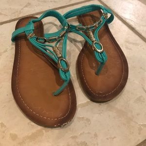 Turquoise flat