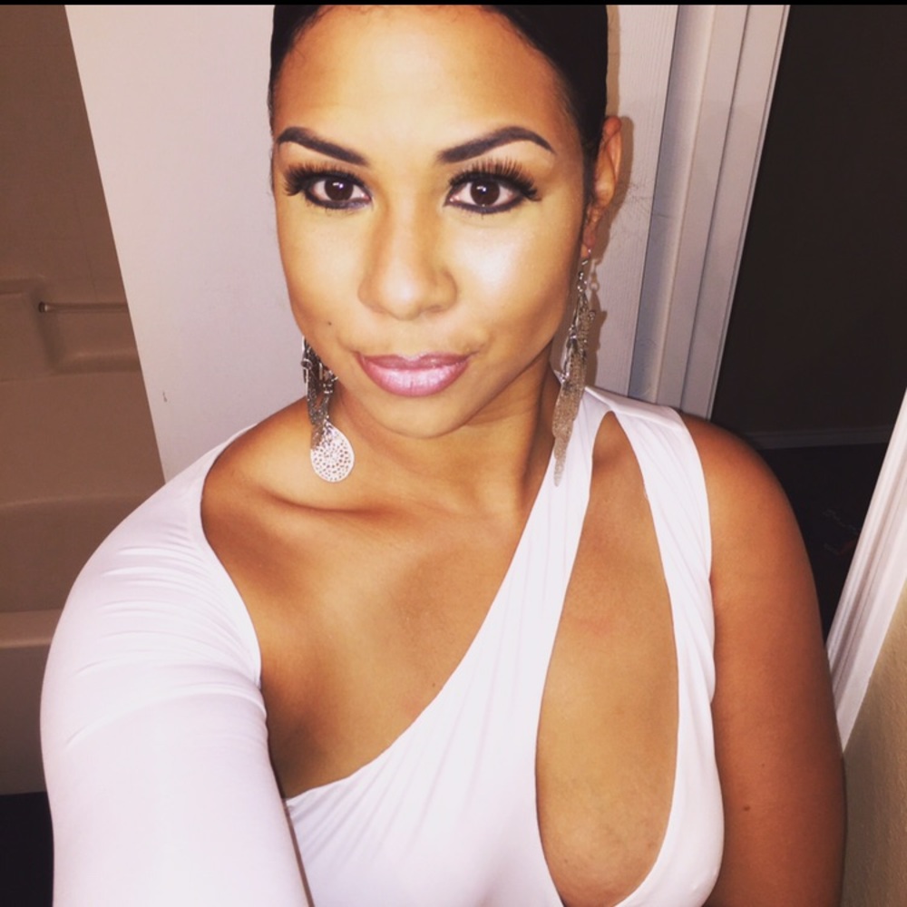 Meet your Posher, Neena