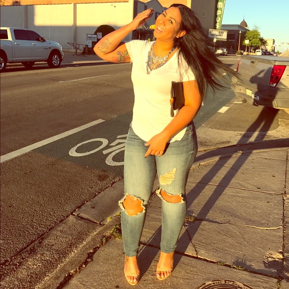 Meet your Posher, Neena - Picture 2 of 2