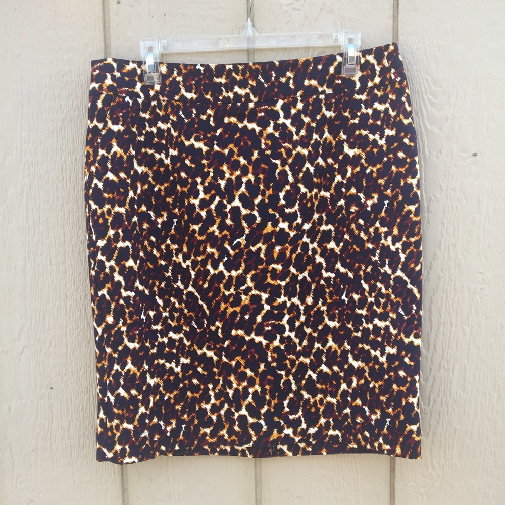 NWT: Leopard Print Pencil Skirt