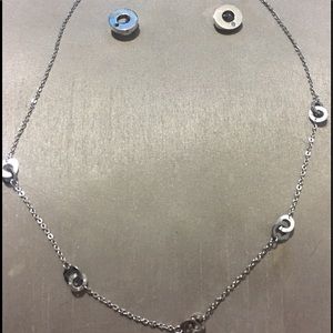 Silver chain with earrings