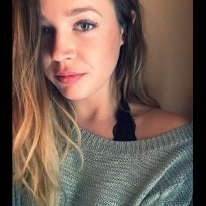 Meet your Posher, Demi