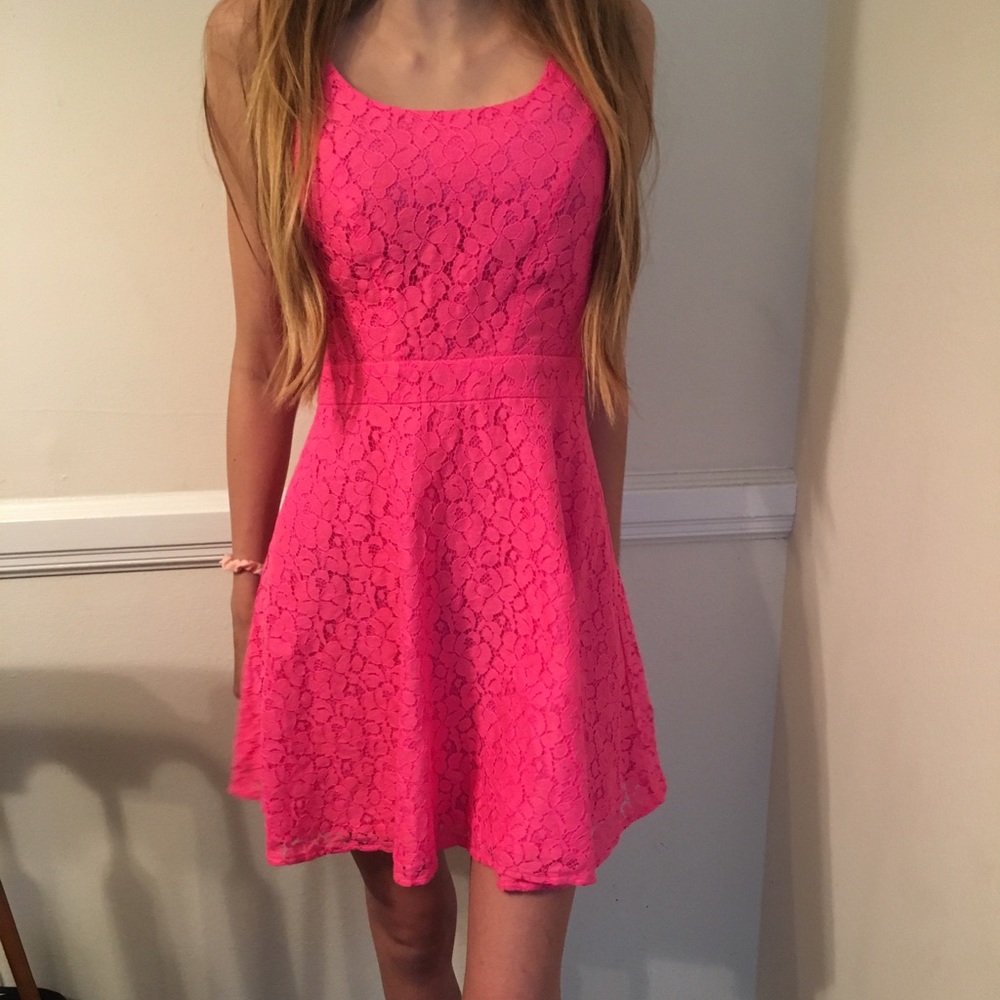 Pink Lace Dress - Picture 3 of 4