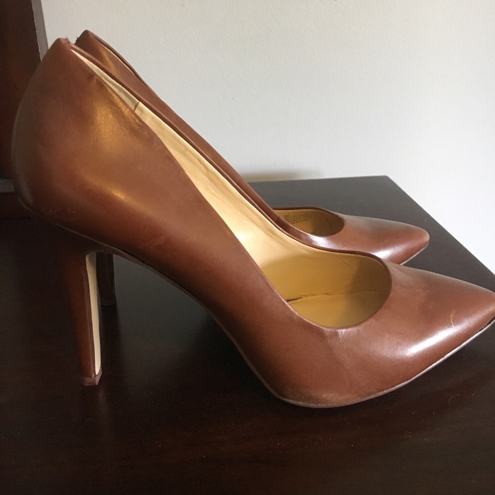 Gianni Bini Cognac Pointy Toe Heels